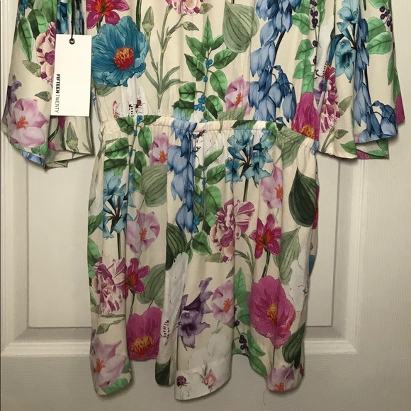 Floral Romper - Picture 2 of 6